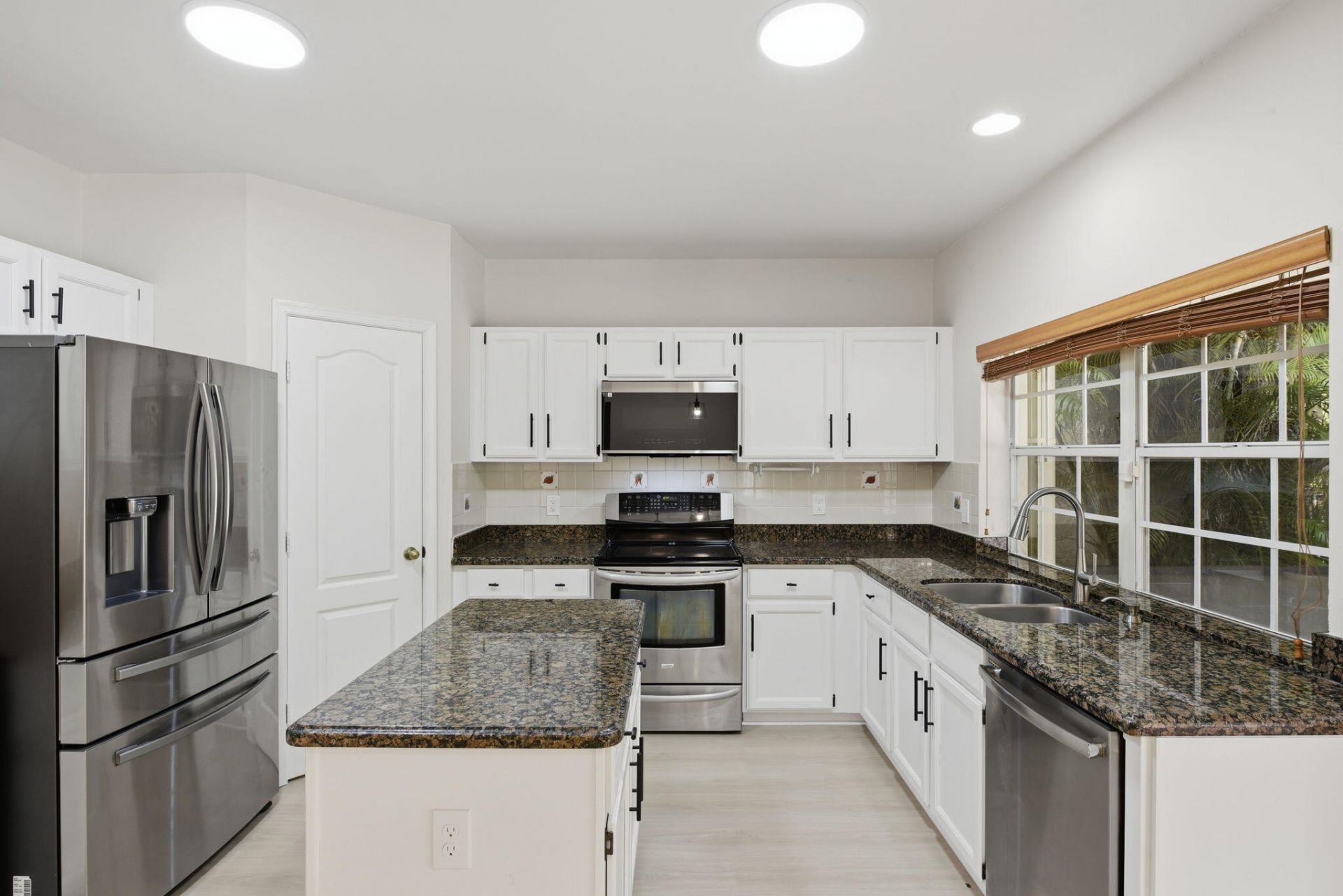 7555 Live Oak Drive, Coral Springs, FL 33065 Photo