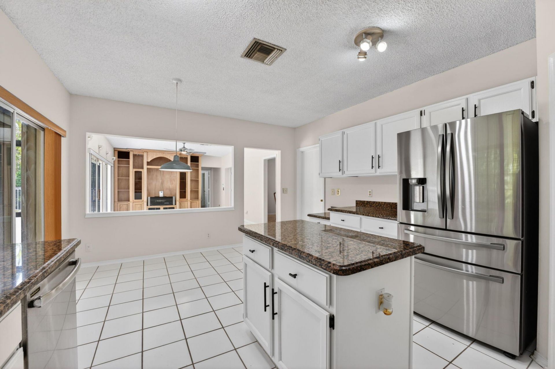 7555 Live Oak Drive, Coral Springs, FL 33065 Photo