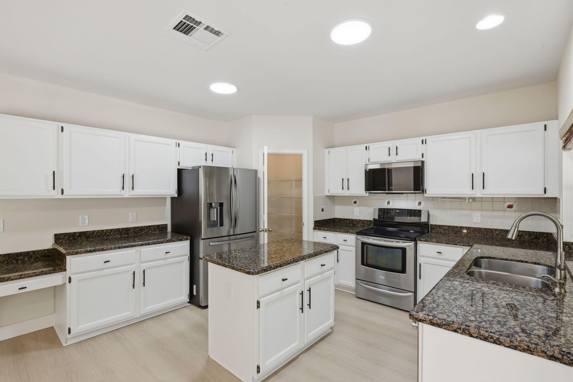 7555 Live Oak Drive, Coral Springs, FL 33065 Photo