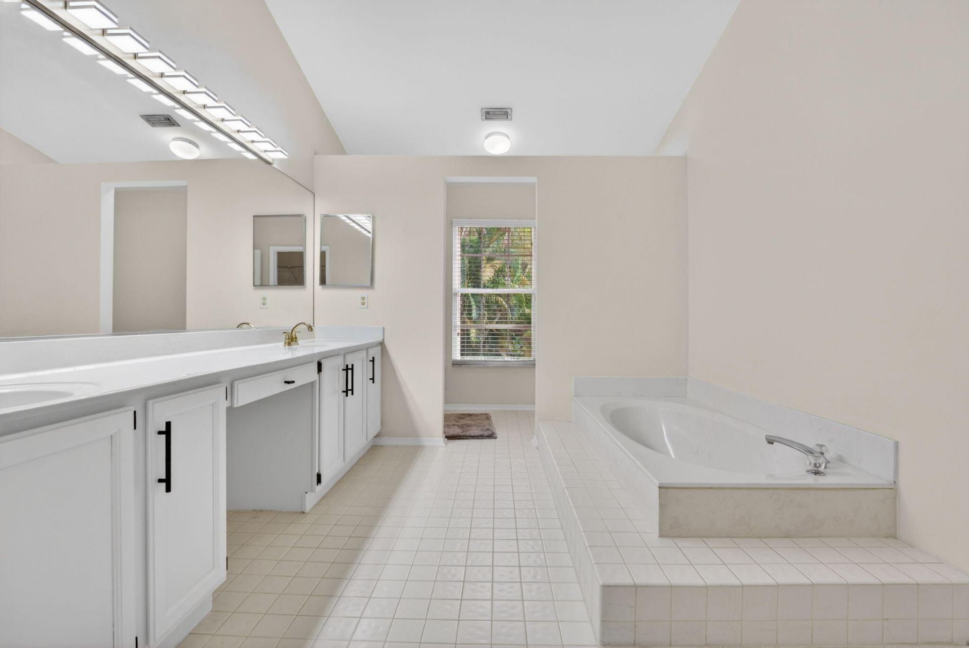 7555 Live Oak Drive, Coral Springs, FL 33065 Photo