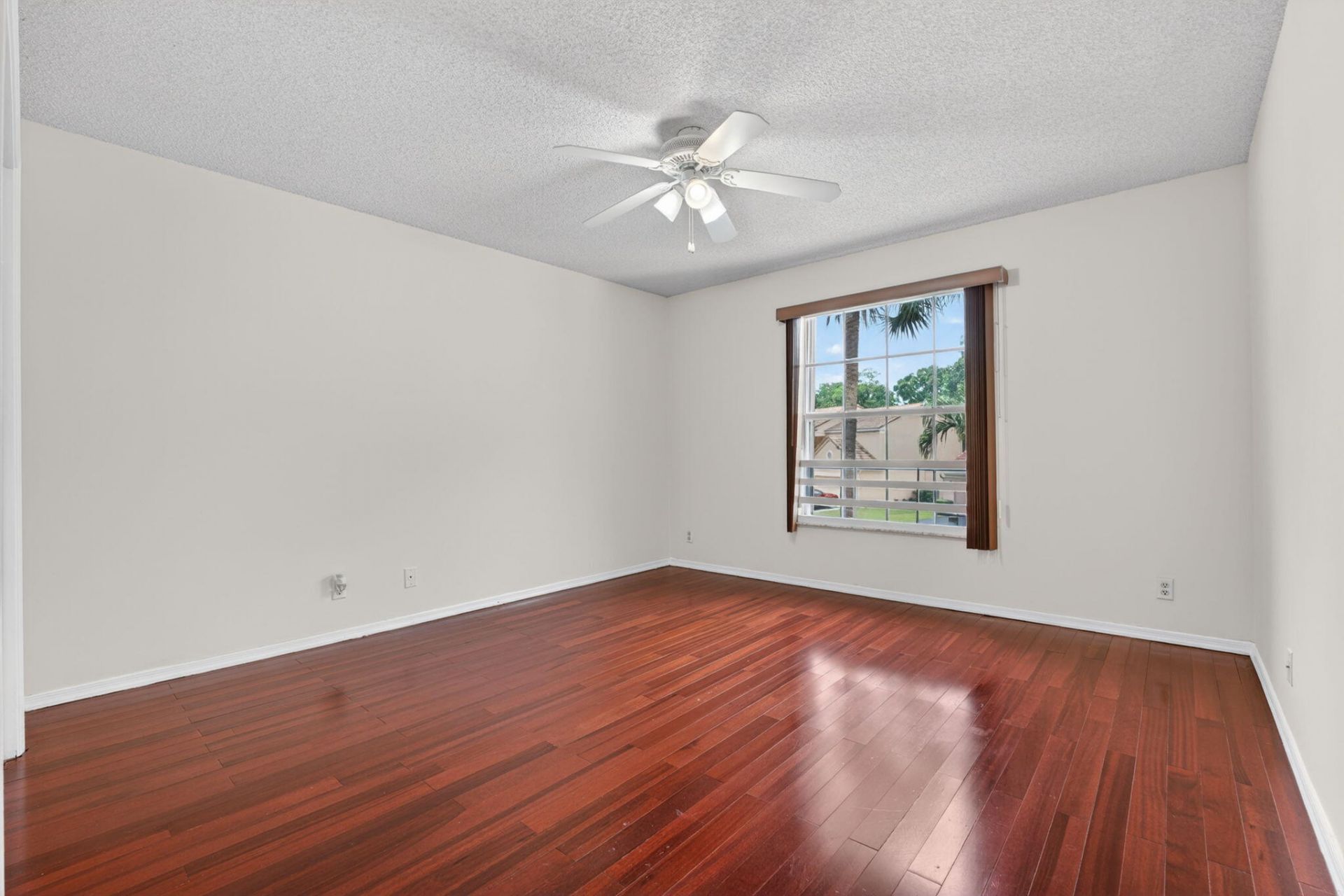 7555 Live Oak Drive, Coral Springs, FL 33065 Photo
