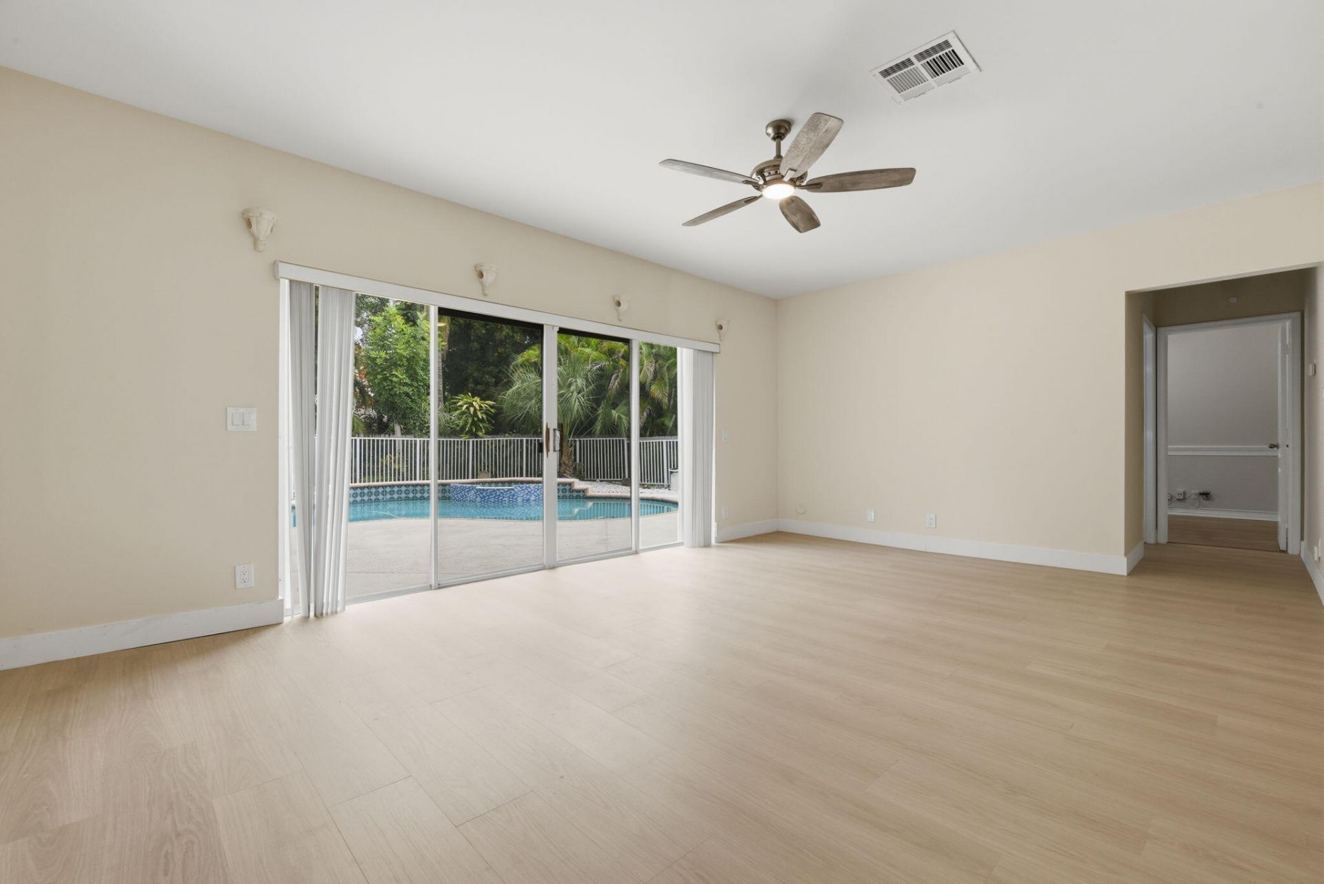 7555 Live Oak Drive, Coral Springs, FL 33065 Photo
