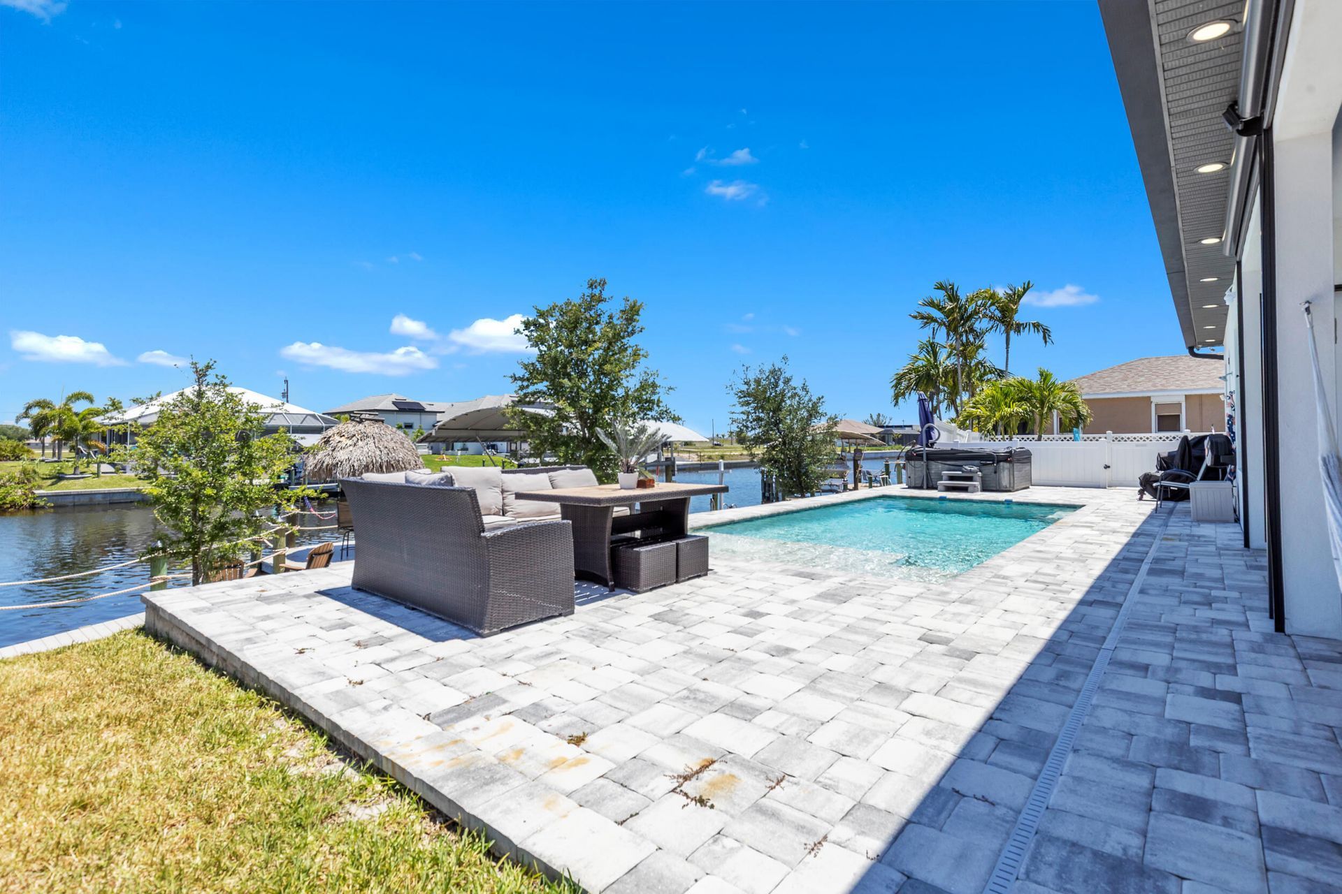 115 NW 33rd Avenue, Matlacha, FL 33993 Photo
