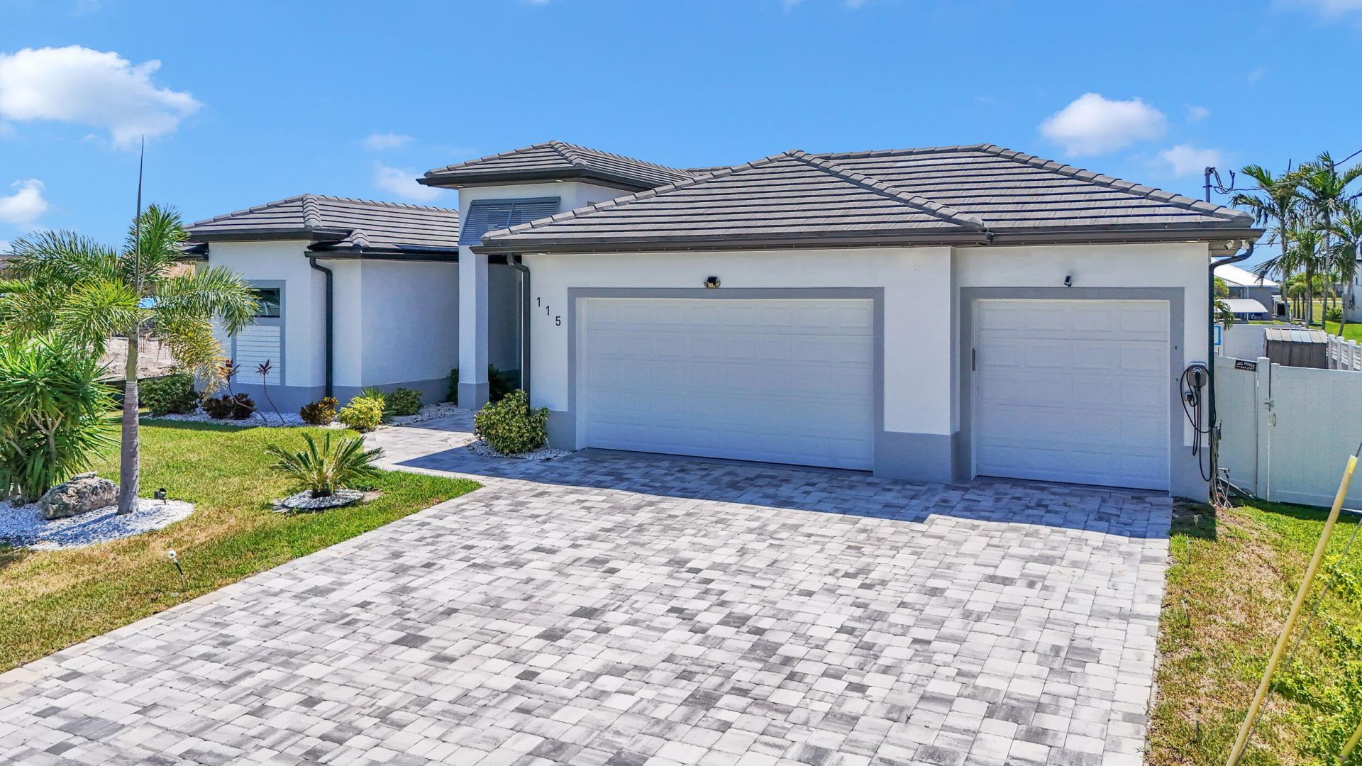 115 NW 33rd Avenue, Matlacha, FL 33993 Photo