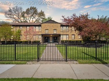 617 E Lincoln Avenue, Royal Oak, MI 48067