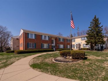 451 Miller Avenue, Rochester, MI 48307