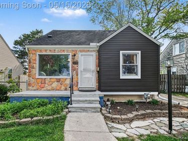 3210 N Wilson Avenue, Royal Oak, MI 48073