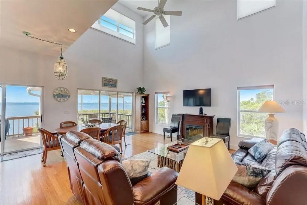 2424 Bay Drive , Bradenton, FL 34207 Photo