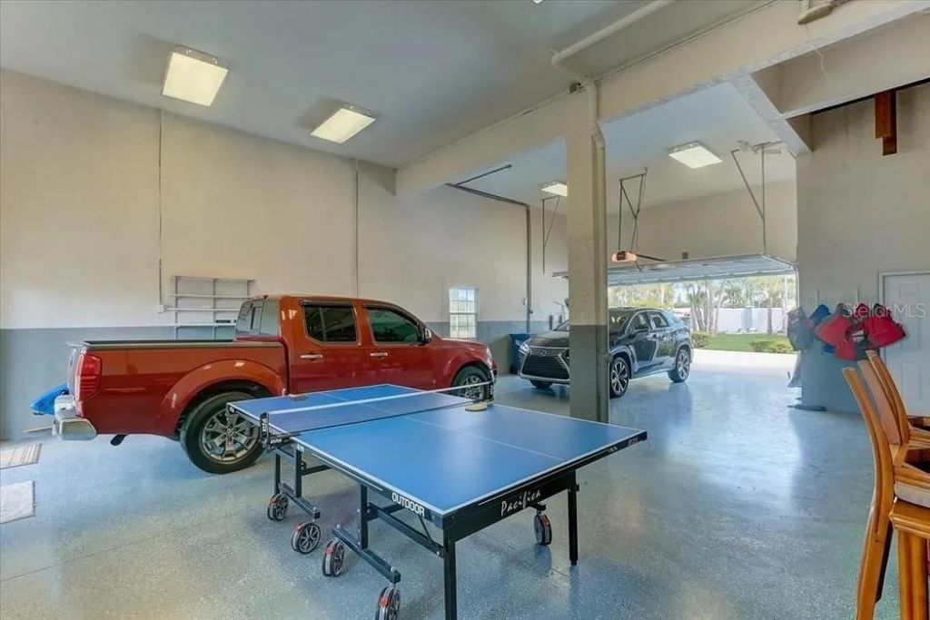 2424 Bay Drive , Bradenton, FL 34207 Photo