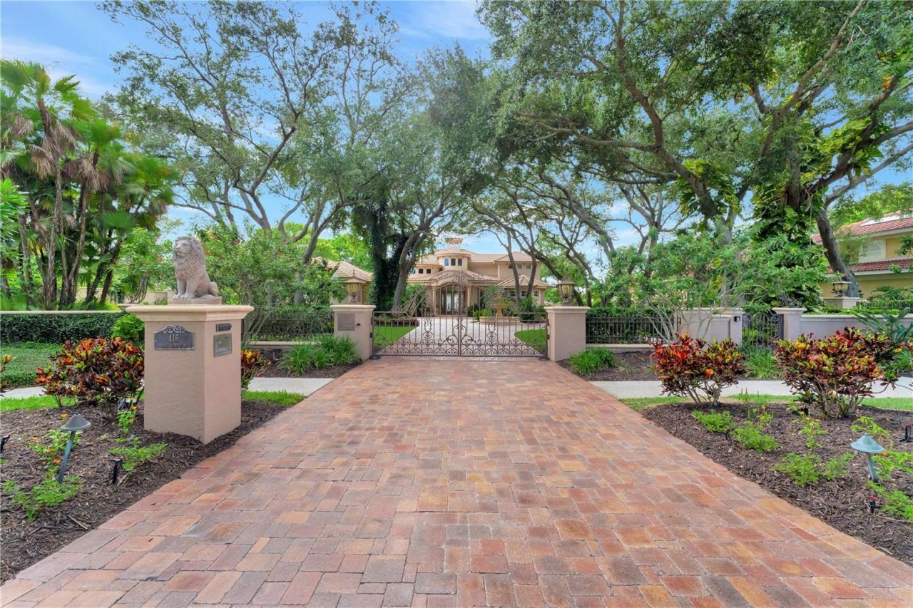 416 81st Street W, Bradenton, FL 34209 Photo
