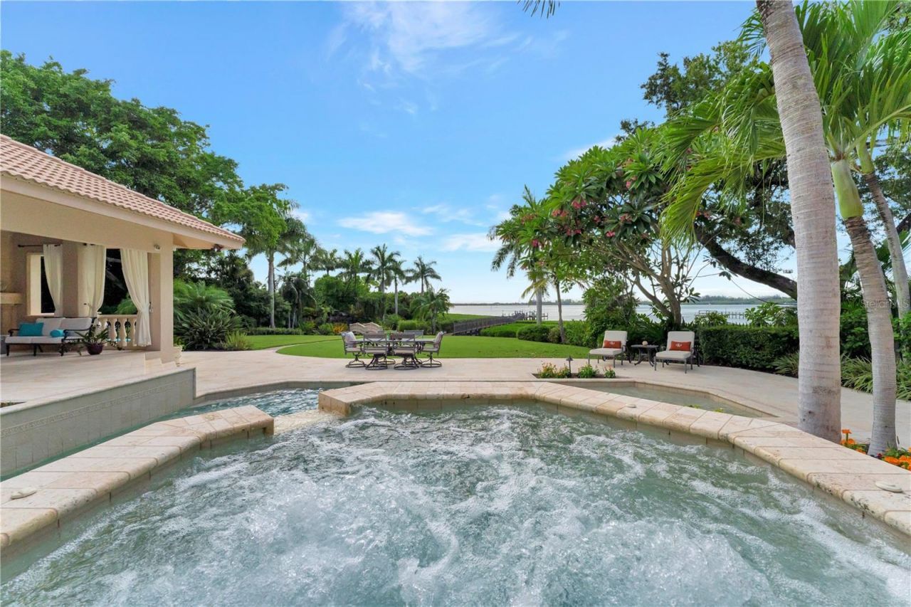 416 81st Street W, Bradenton, FL 34209 Photo