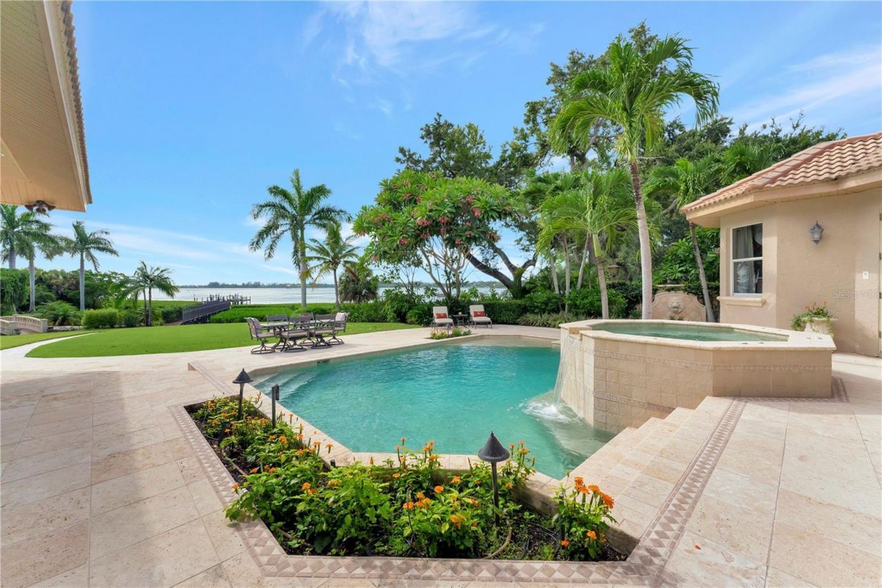 416 81st Street W, Bradenton, FL 34209 Photo