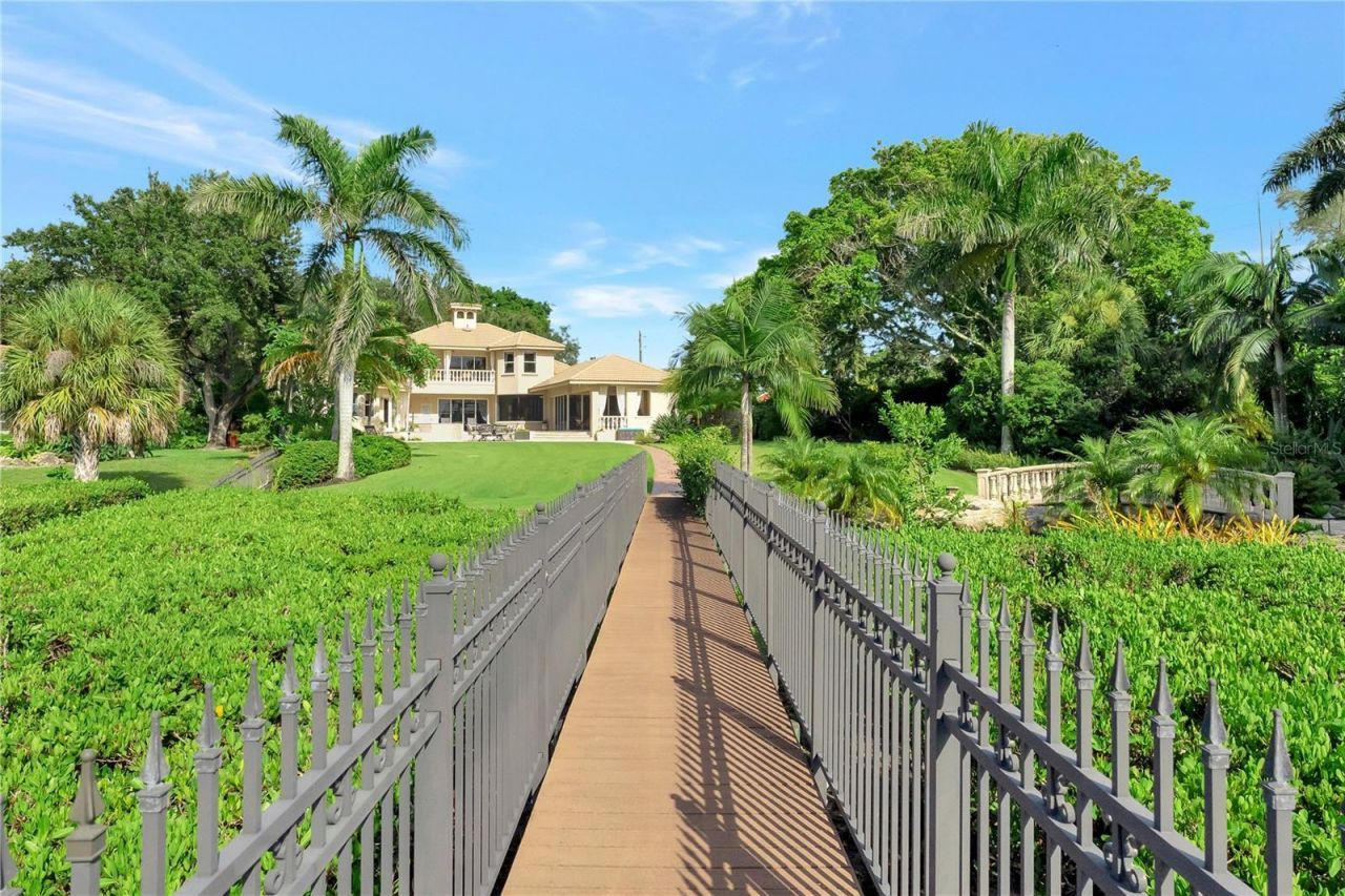 416 81st Street W, Bradenton, FL 34209 Photo