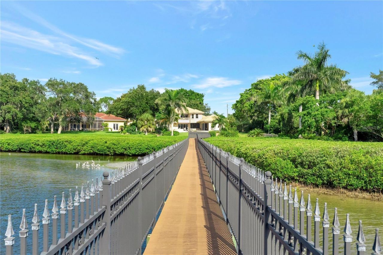 416 81st Street W, Bradenton, FL 34209 Photo