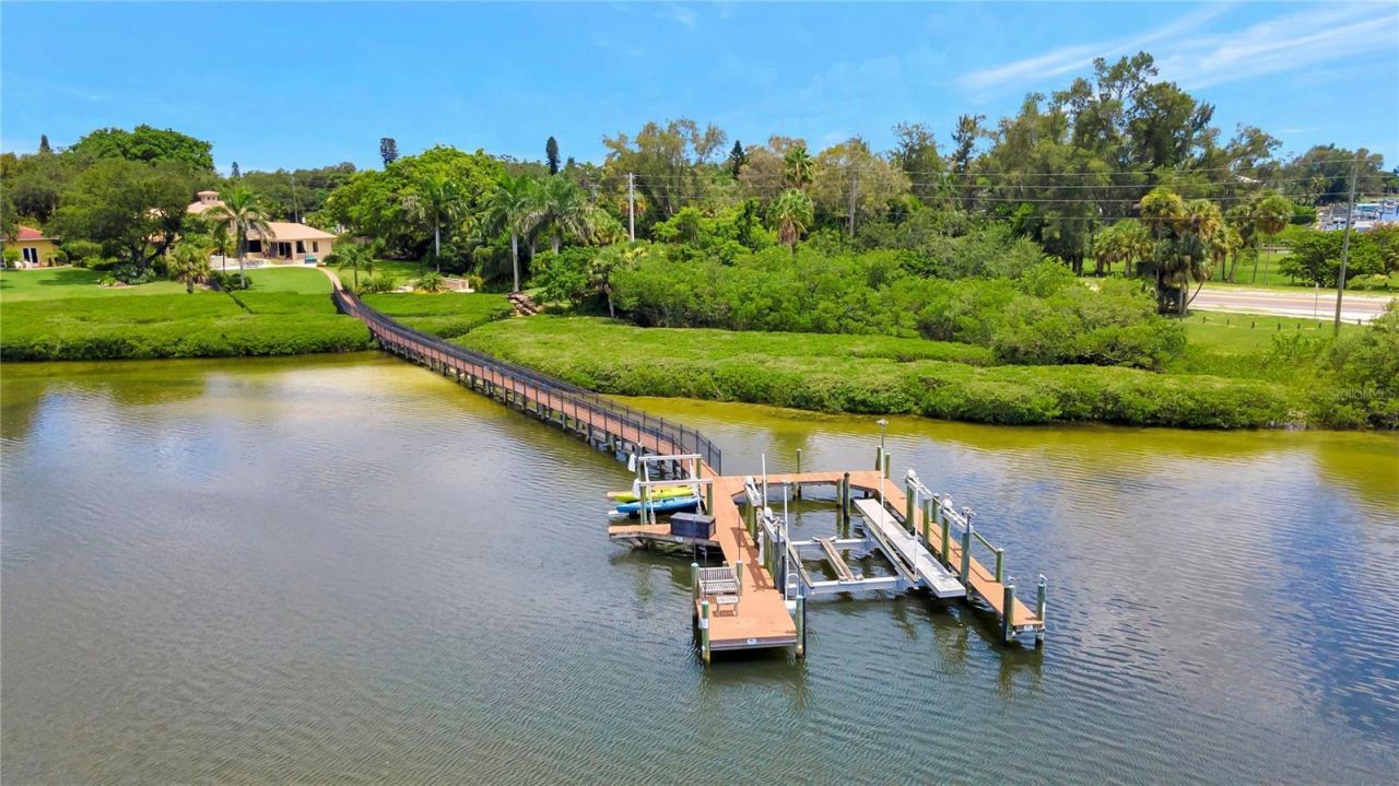 416 81st Street W, Bradenton, FL 34209 Photo