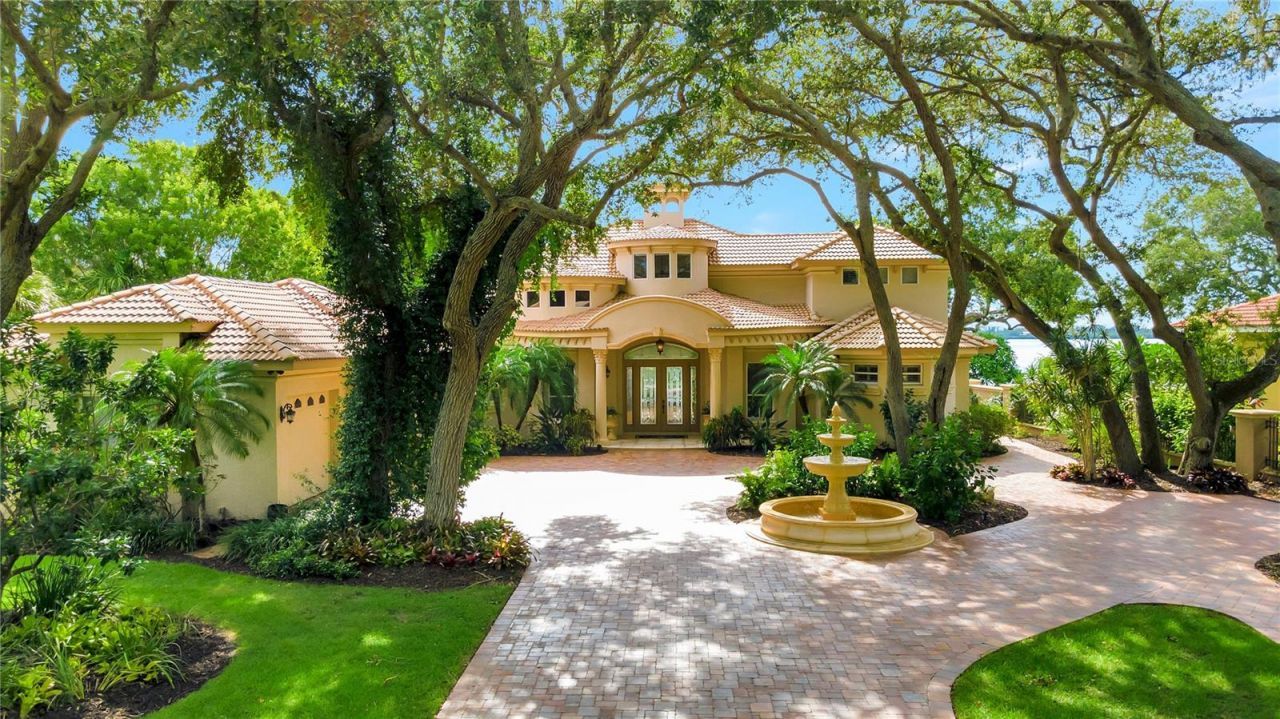 416 81st Street W, Bradenton, FL 34209 Photo