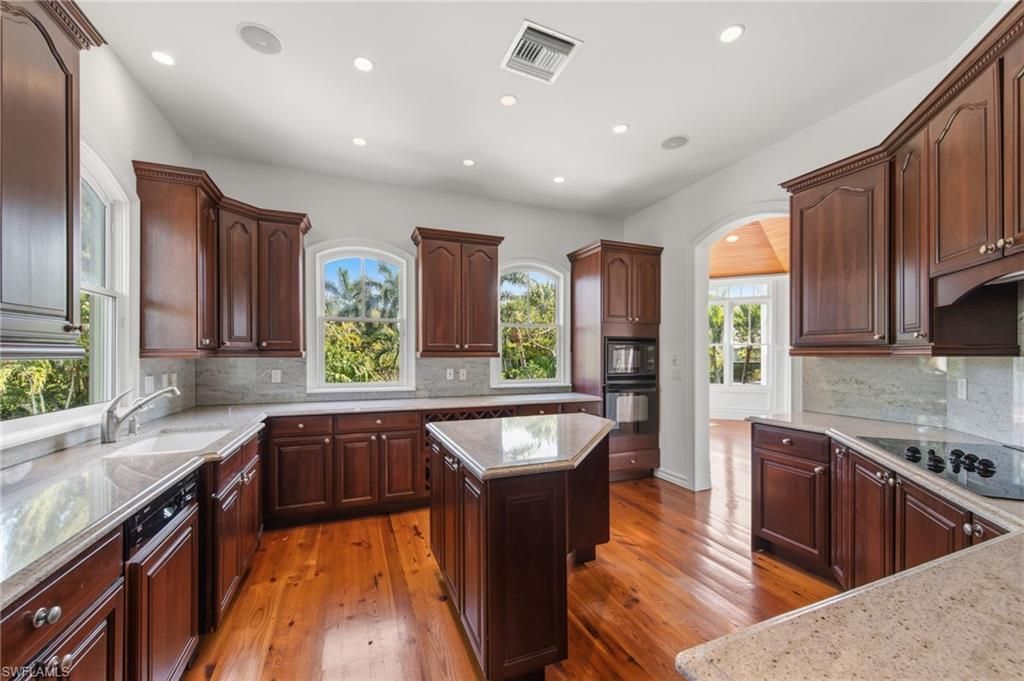 16475/95 Captiva Dr , Captiva, FL 33924 Photo