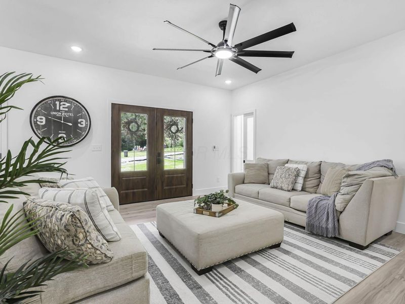 5140 Marietta Avenue, Buchtel, OH 45716 Photo 9