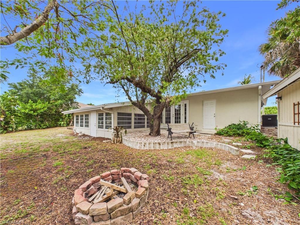 794 Hydrangea Dr, North Fort Myers, FL 33903 Photo