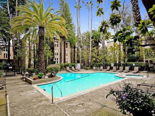 1246 Walker Ave, Unit 210, Walnut Creek, CA 94596