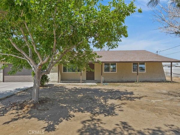 9030 Roble, Hesperia, CA 92345