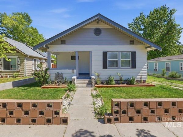 416 9th Ave N, Nampa, ID 83687