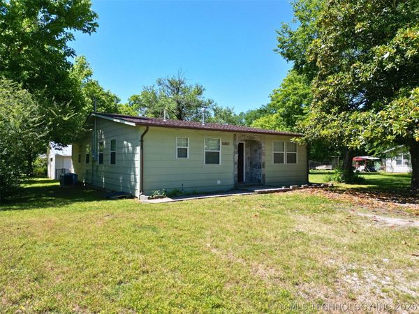 229 9th Street , Stonewall, OK 74871