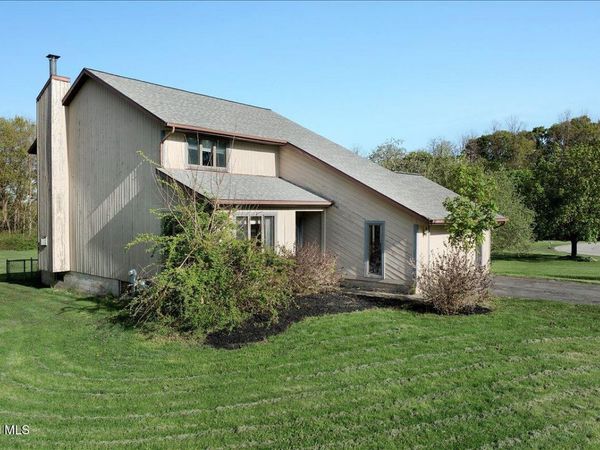 2 Chantal Court, Ballston Spa, NY 12020