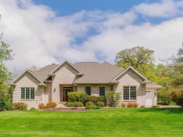 4262 BELLHAVEN LANE, Oshkosh, WI 54904