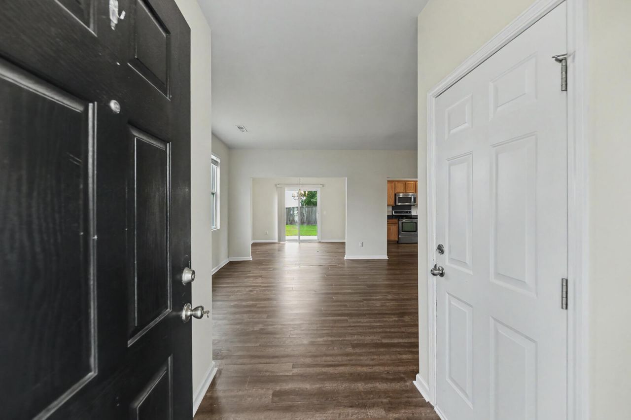 416 Watershed Drive Photo 10