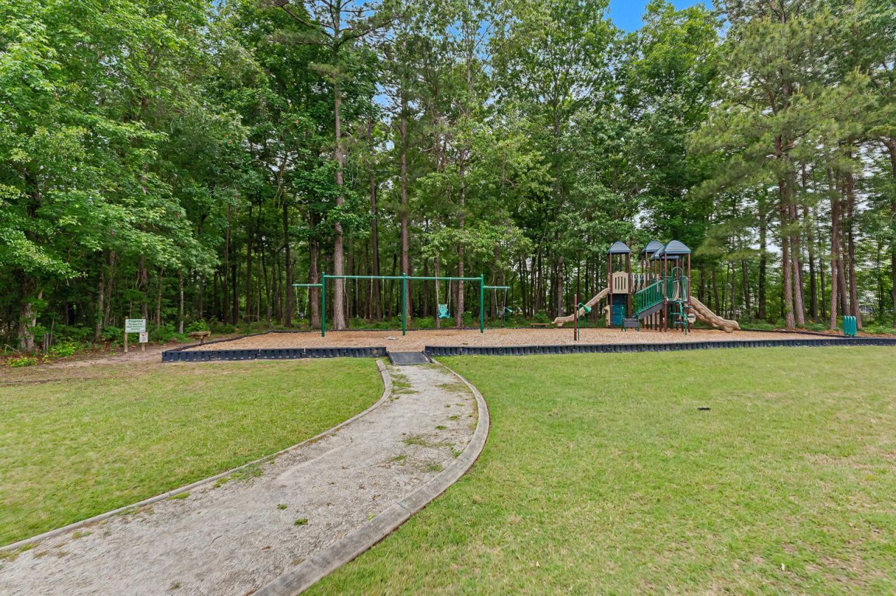 416 Watershed Drive Photo 32