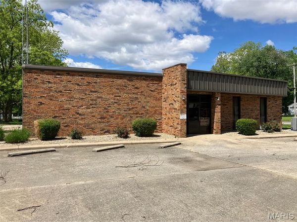 1013 Mulberry , Keyesport, IL 62253