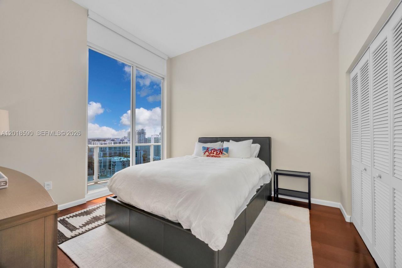 725 NE 22nd St, Unit PH2A, Miami, FL 33137 Photo