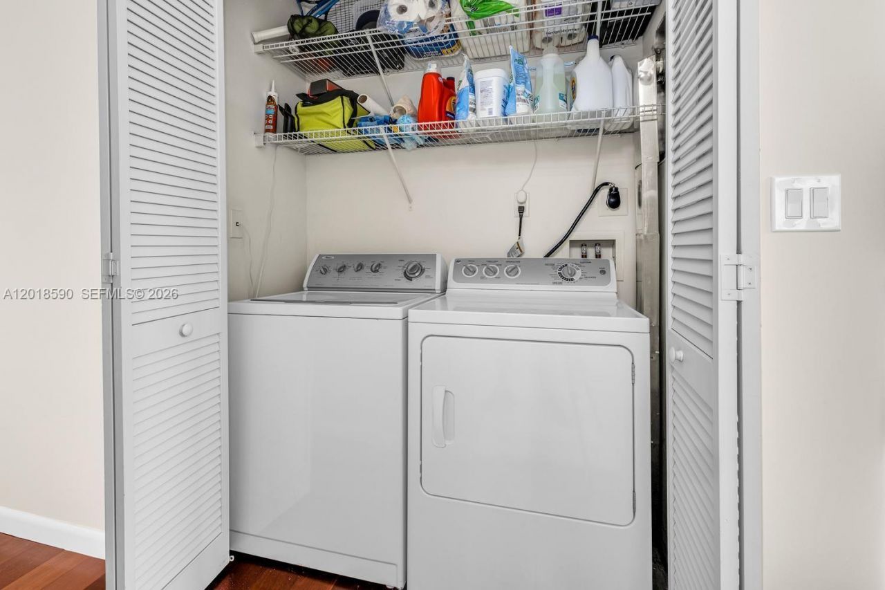 725 NE 22nd St, Unit PH2A, Miami, FL 33137 Photo