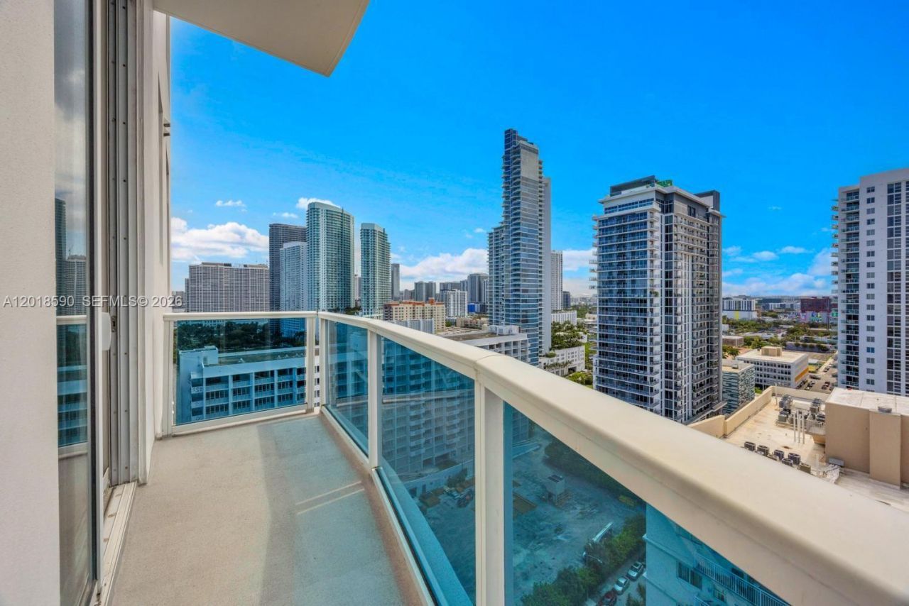 725 NE 22nd St, Unit PH2A, Miami, FL 33137 Photo