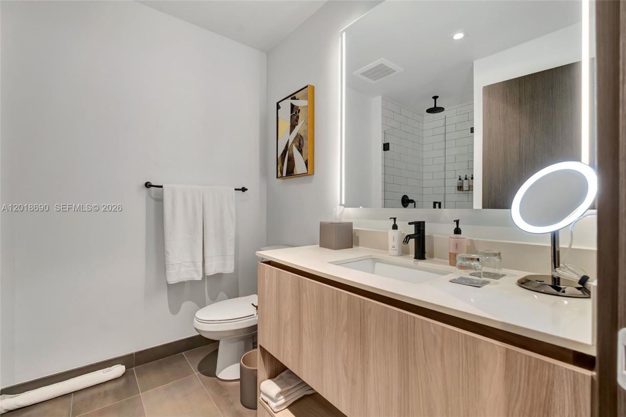 398 NE 5th St , Unit 1407, Miami, FL 33132 Photo