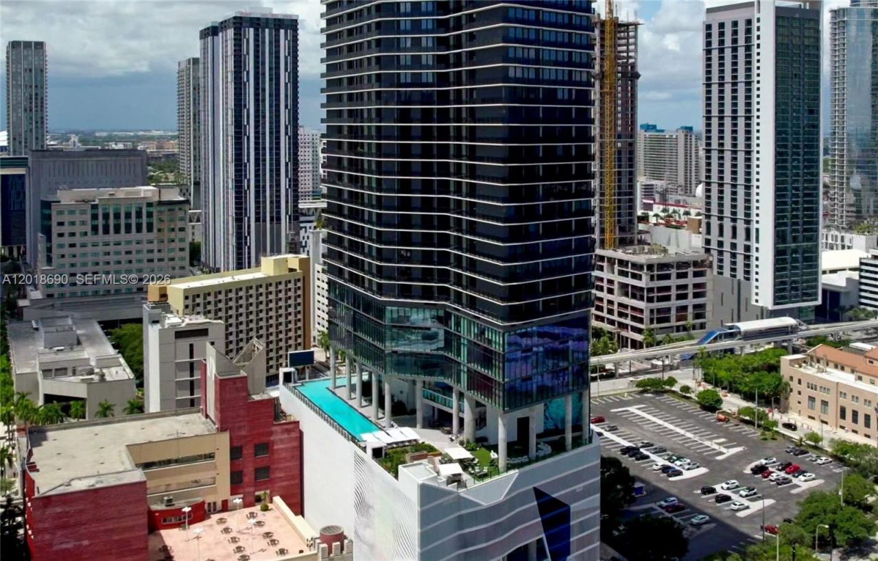 398 NE 5th St , Unit 1407, Miami, FL 33132 Photo