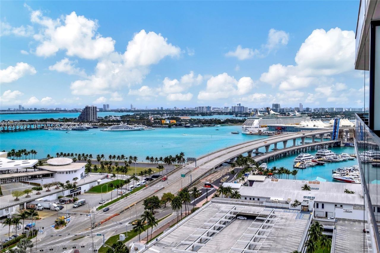 398 NE 5th St , Unit 1407, Miami, FL 33132 Photo