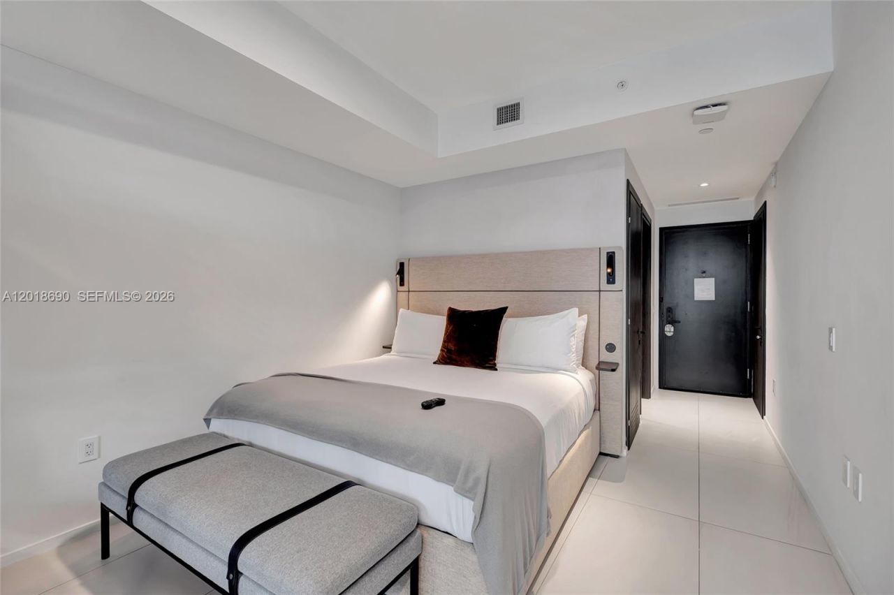 398 NE 5th St , Unit 1407, Miami, FL 33132 Photo