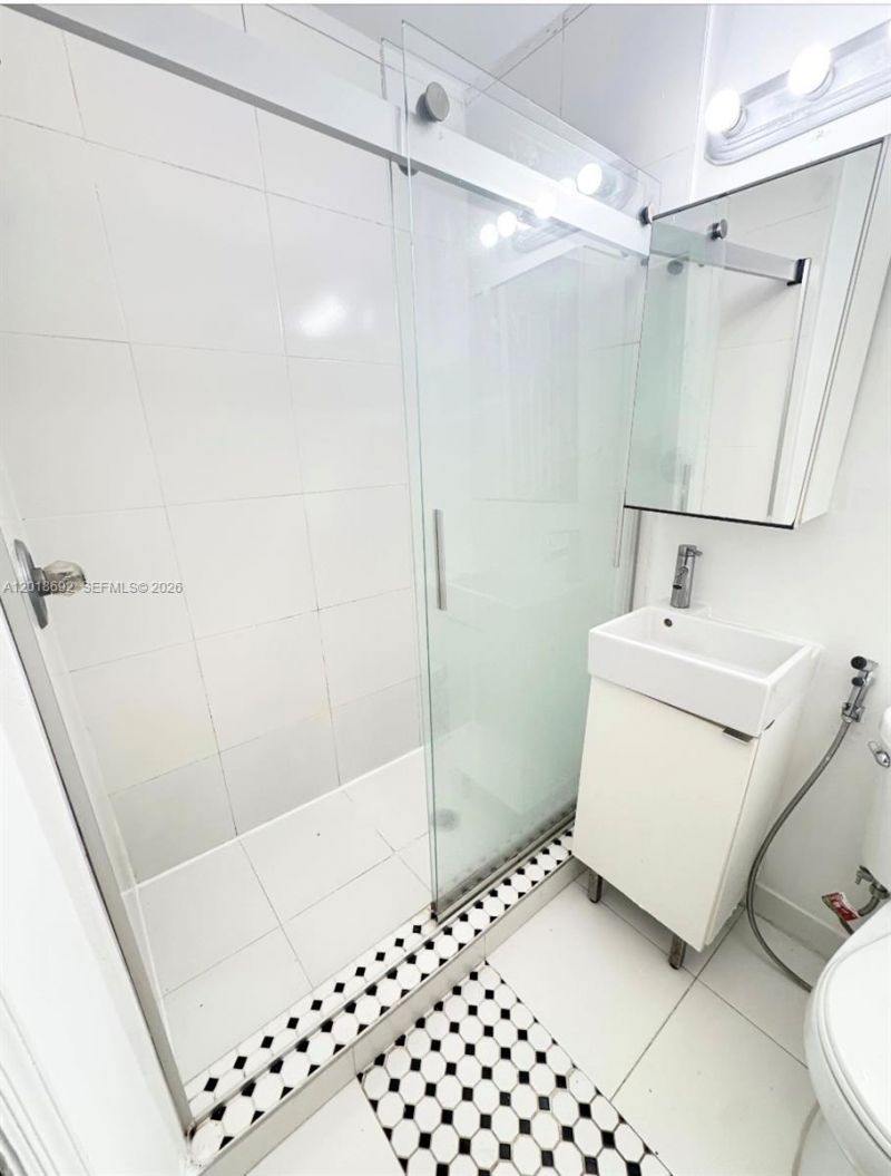 1611 Michigan Ave , Unit 4, Miami Beach, FL 33139 Photo