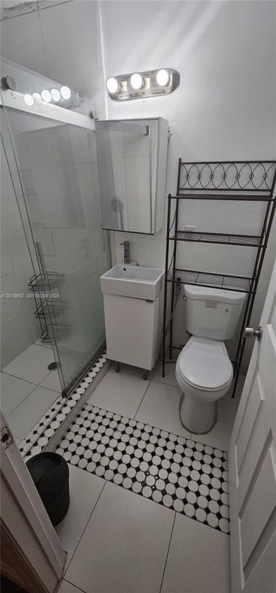 1611 Michigan Ave , Unit 4, Miami Beach, FL 33139 Photo