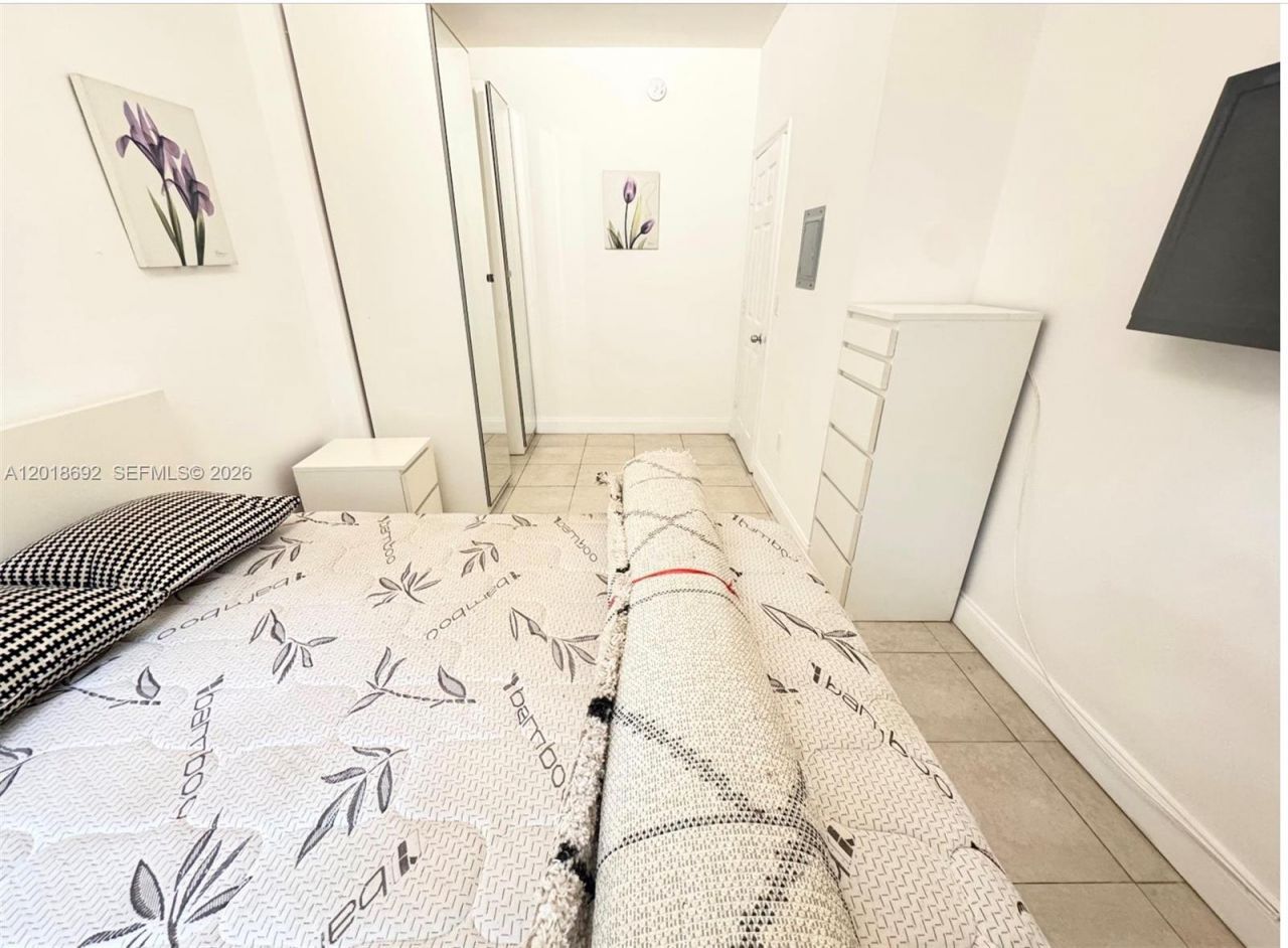 1611 Michigan Ave , Unit 4, Miami Beach, FL 33139 Photo