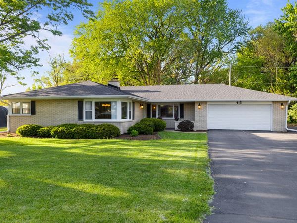 415 Maplewood Drive , Sycamore, IL 60178