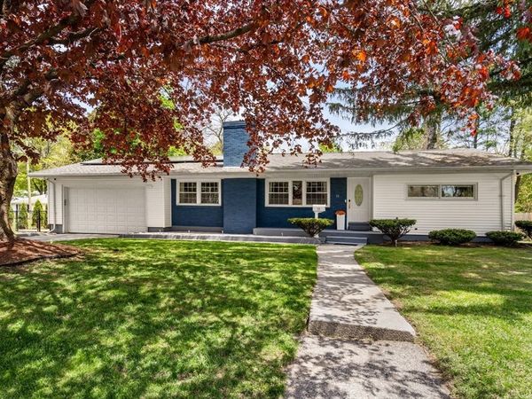26 Winifred Ave, Worcester, MA 01602