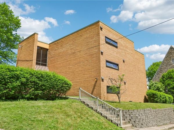 305 Hay Street , Unit 3-B, Pittsburgh, PA 15221