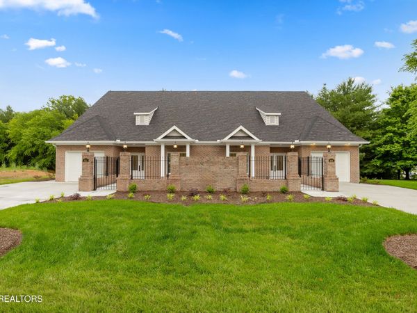 906 Fine Glen Drive, Sevierville, TN 37862