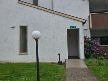 115 CHARLOTTE WAY , Unit 303, ENOLA, PA 17025