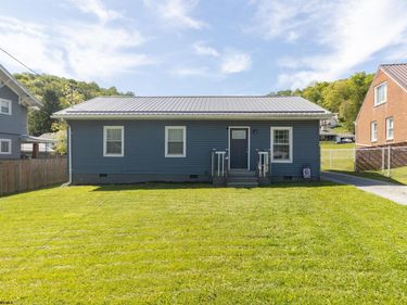 467 Victory Avenue, Grafton, WV 26354