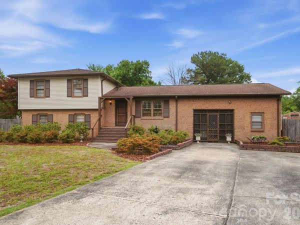 12006 Swanee Lane , Charlotte, NC 28273