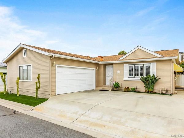 1171 Via Santa Paulo, Vista, CA 92081